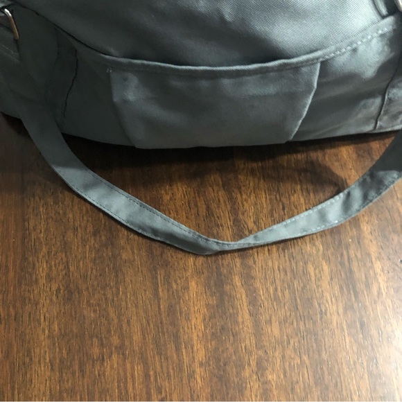 Evenflo 5Pcs set Duffle bag/Cooler bag/ Reusable Chill Pack gray. - Picture 4 of 8